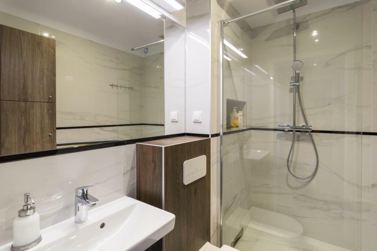 Executive 3 Bedroom Apartament By Your Freedom ワルシャワ エクステリア 写真