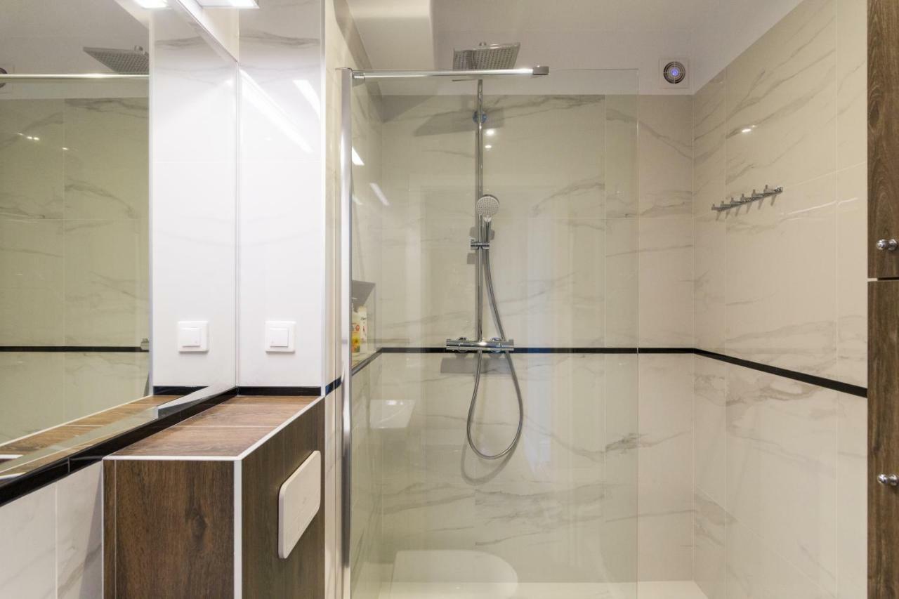 Executive 3 Bedroom Apartament By Your Freedom ワルシャワ エクステリア 写真
